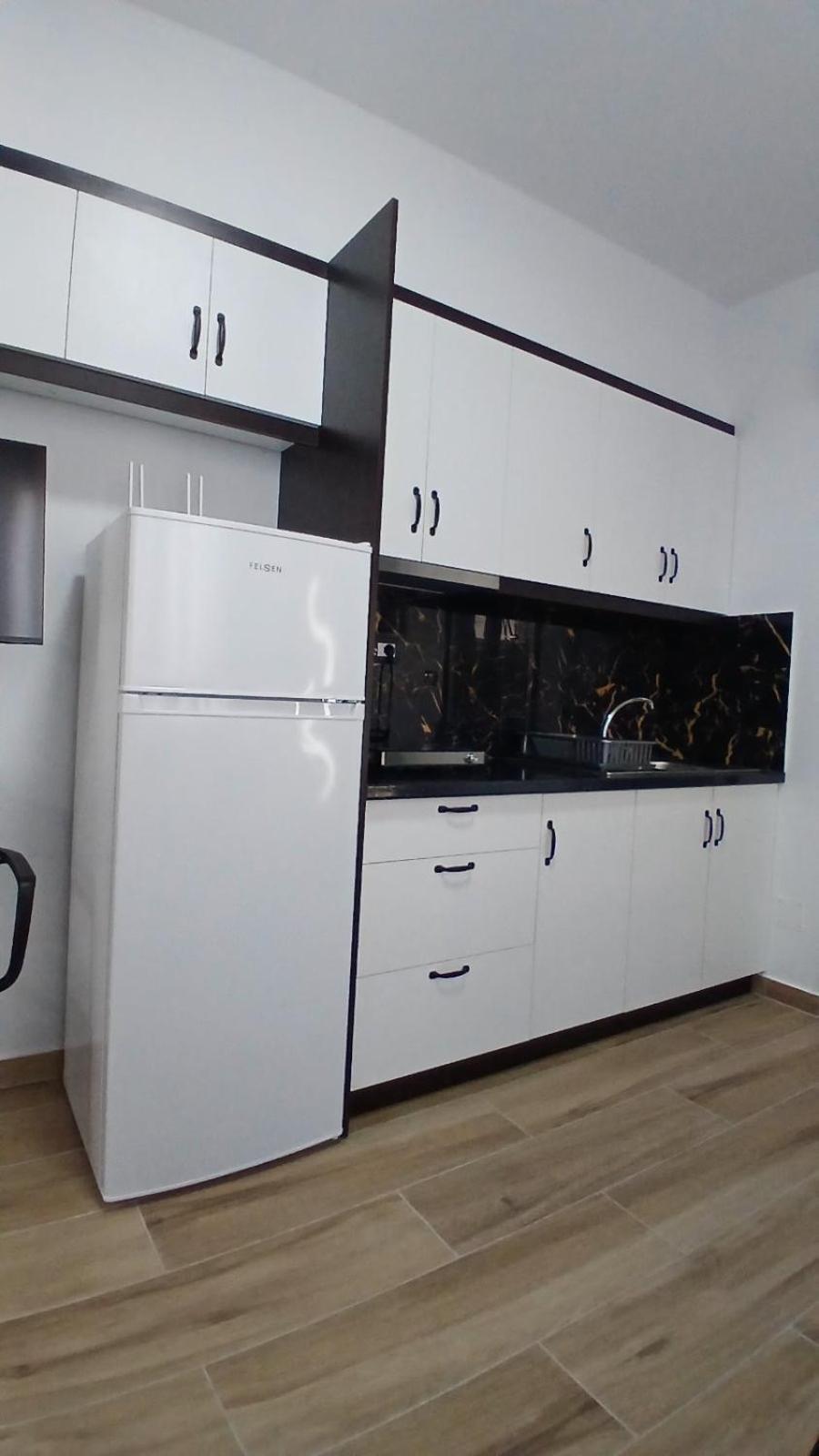 Rentrooms Geni Ksamil Ngoại thất bức ảnh